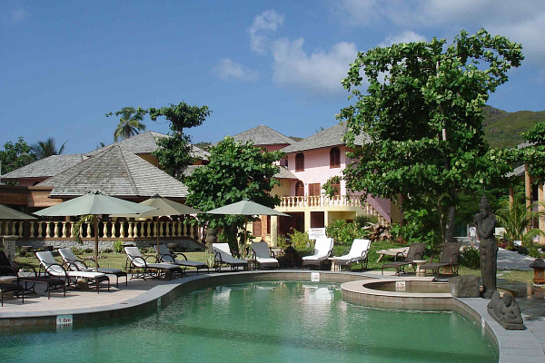 Castello Beach Hotel