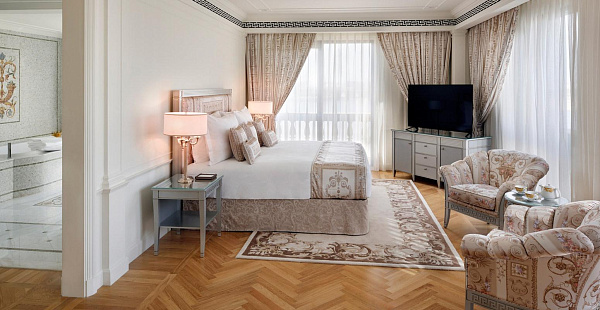 Palazzo Versace Hotel