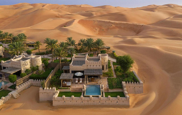 Qasr Al Sarab Desert Resort by Anantara