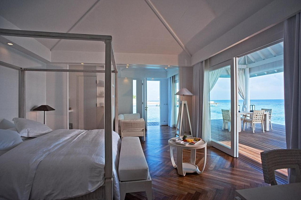 Diamonds Athuruga Maldives