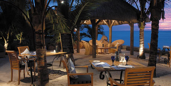 Victoria Beachcomber Resort & Spa