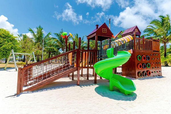 Crystals Beach Resort Belle Mare By Radisson