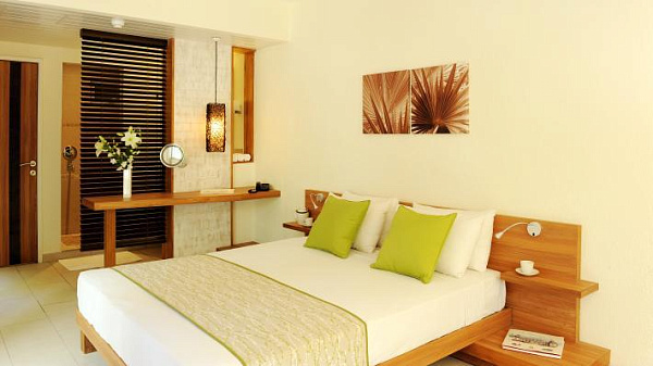 Sunrise Attitude (ex. Emeraude Beach Attitude)