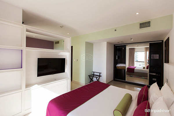 Ramada Hotel & Suites by Wyndham JBR