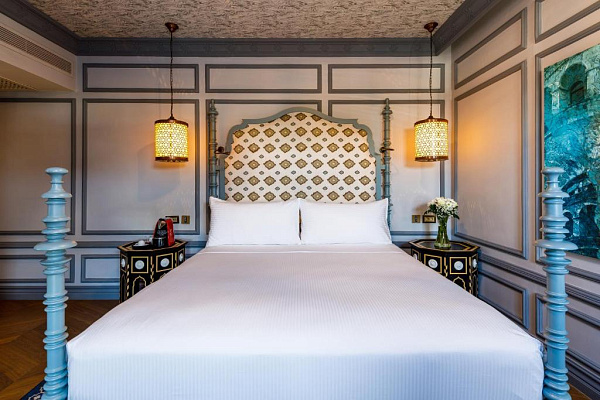 HAGIA SOFIA MANSIONS CURIO COLLECTION BY HILTON