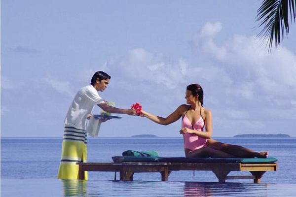 Royal Island Resort & Spa