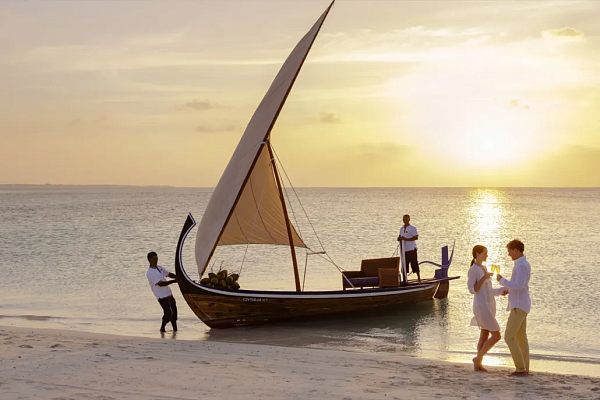 Veligandu Island Resort & Spa