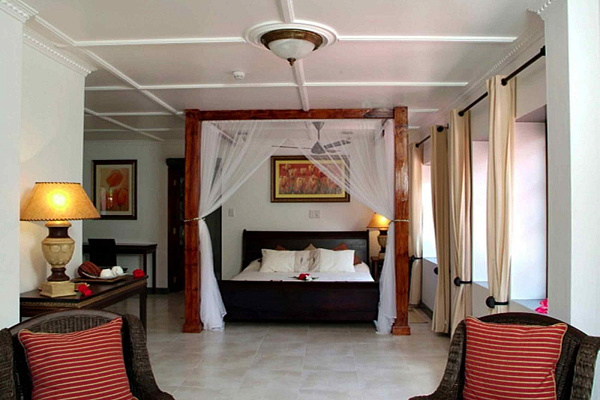 Chateau St Cloud (La Digue)