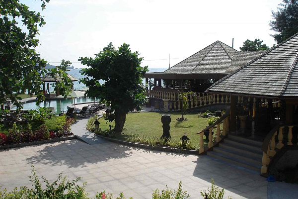 Castello Beach Hotel