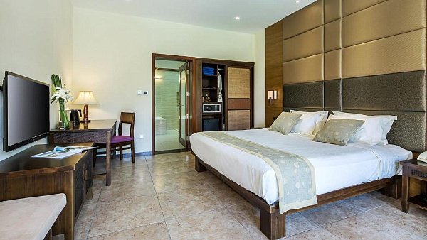 Yalong Bay Villas & Spa
