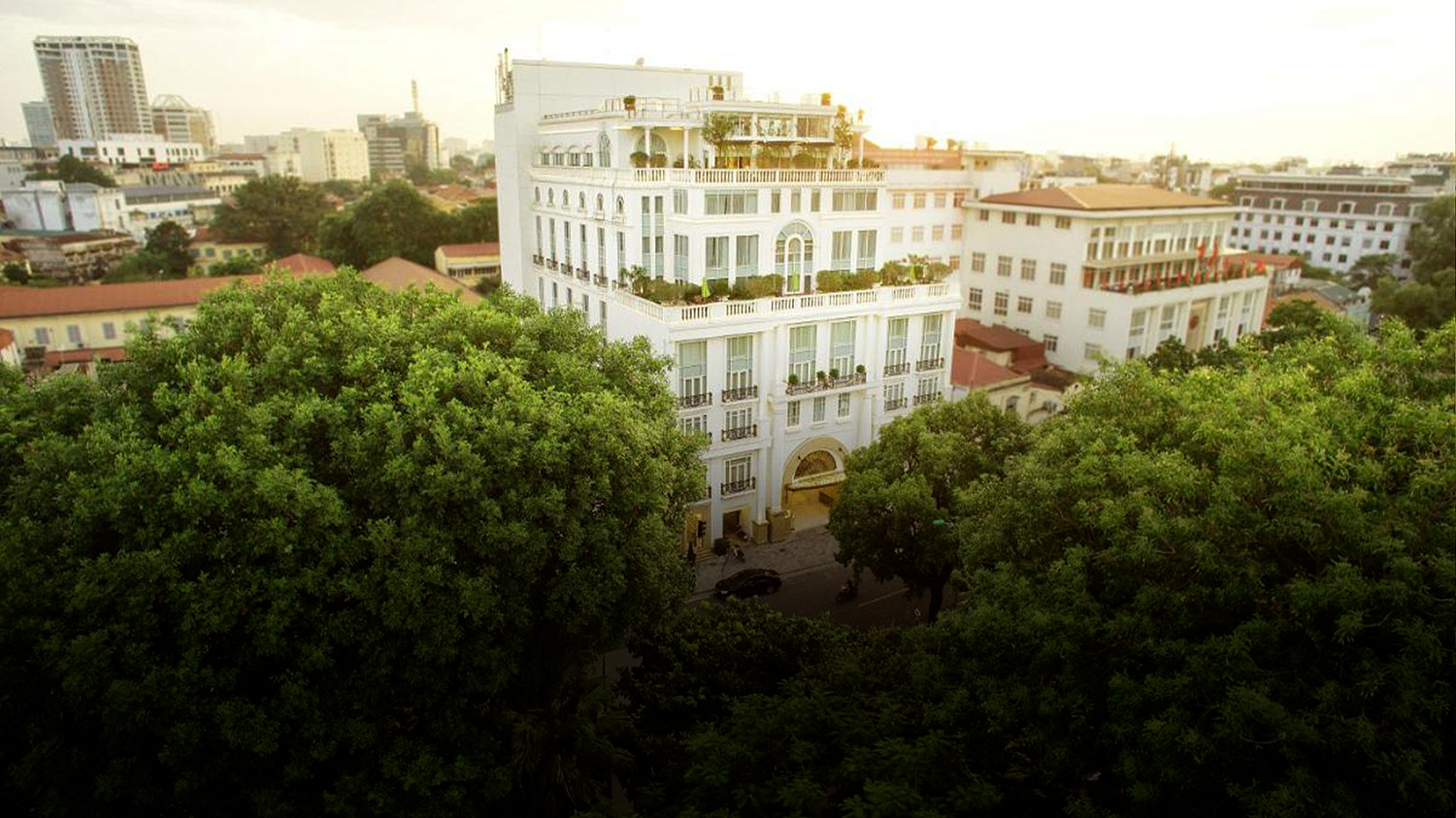 Apricot Hotel