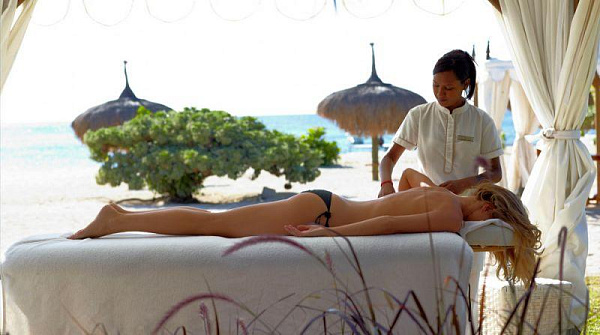 Maradiva Villas Resort & Spa Maradiva Villas Resort & Spa