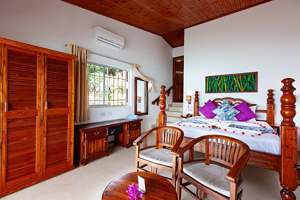 Chalet Cote Mer (Praslin) Chalet Cote Mer (Praslin)