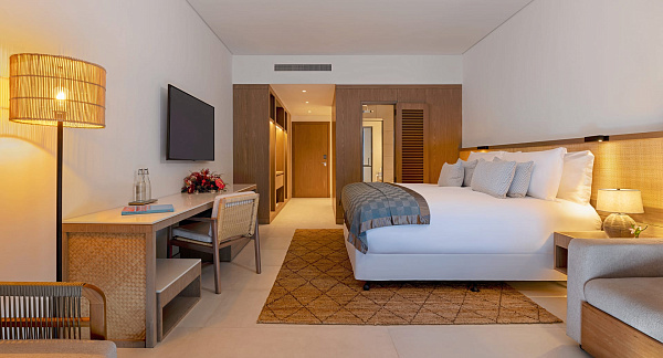 Avani Seychelles Barbarons Resort & Spa