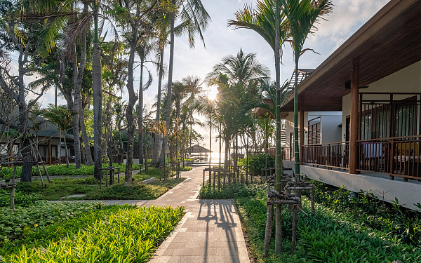 Banana Fan Sea Resort