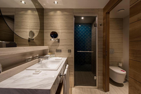 Acanthus Cennet Barut Collection Acanthus Cennet Barut Collection