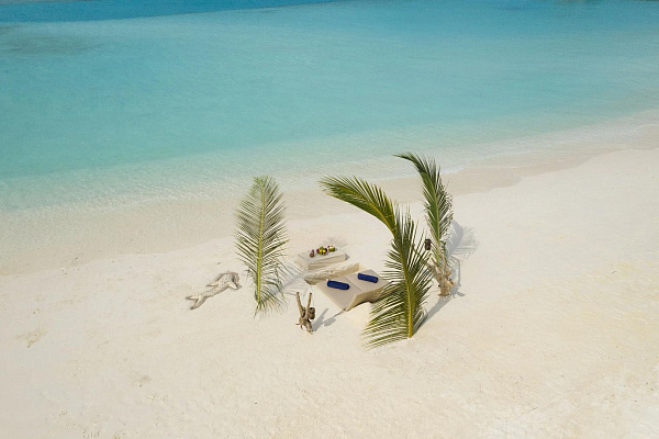 Brennia Kottefaru Maldives 