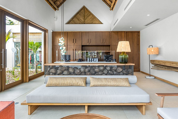 Sunrise Attitude (ex. Emeraude Beach Attitude)