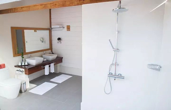 Meeru Island Resort & Spa