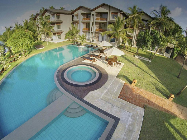 Amaranthe Bay Resort & Spa