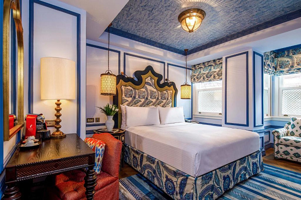 HAGIA SOFIA MANSIONS CURIO COLLECTION BY HILTON