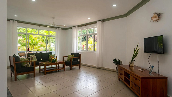 340 Degrees Mountain View Apartments