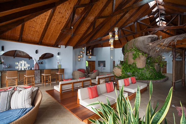 The Coco de Mer Hotel & Black Parrot Suites