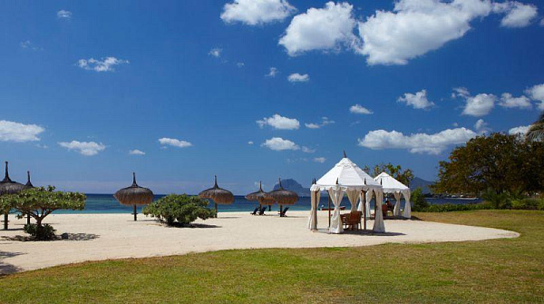 Maradiva Villas Resort & Spa Maradiva Villas Resort & Spa