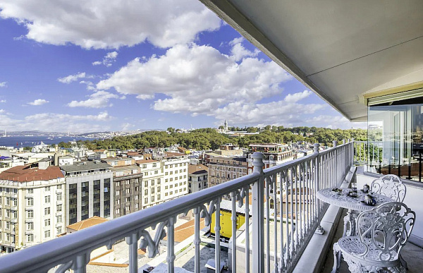 Levni Istanbul Hotel Handwritten Collection