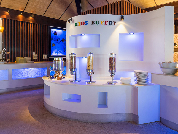 Lily Beach Resort & Spa at Huvahendhoo