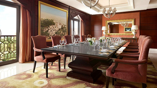 Shangri-La Al Husn Resort And Spa