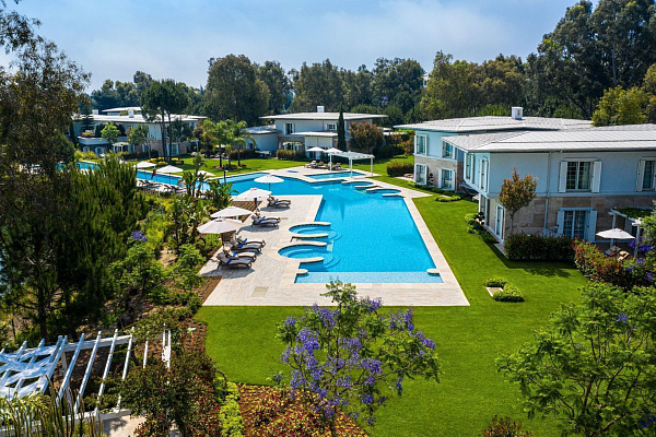 Cornelia Azure Villas