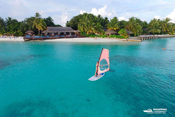 Sheraton Maldives Full Moon Resort and Spa