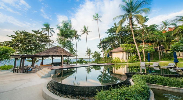 Outrigger Koh Samui Beach Resort