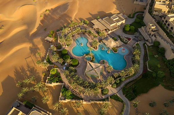 Qasr Al Sarab Desert Resort by Anantara