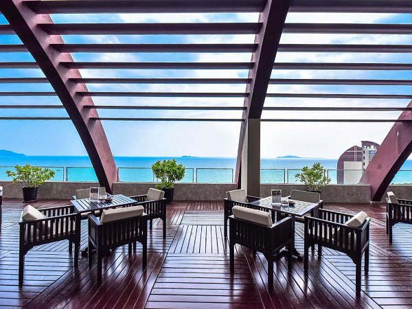 Pullman Ocean View Sanya Bay Resort & Spa