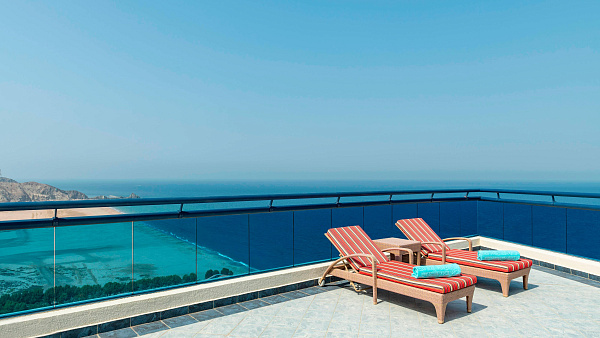 Le Meridien Al Aqah Beach Resort