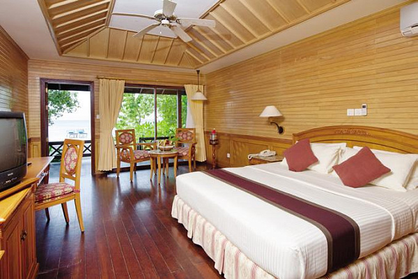 Royal Island Resort & Spa