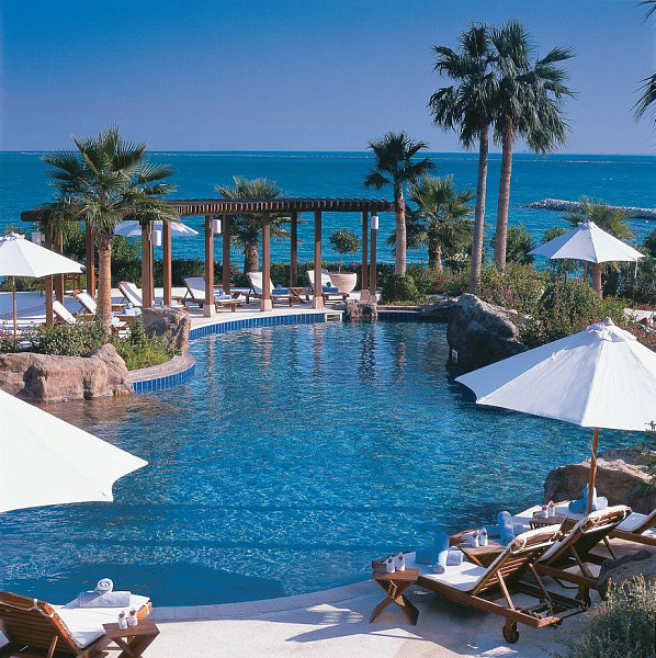 The Ritz-Carlton Hotel