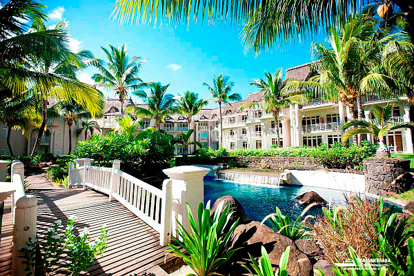 LUX* Belle Mare Resort & Villas