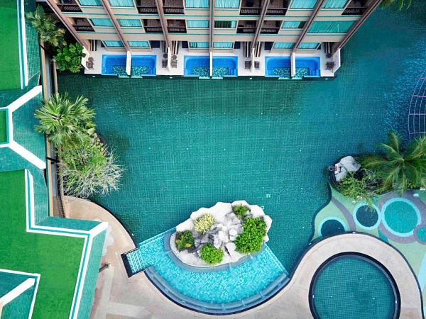 Novotel Phuket Vintage Park