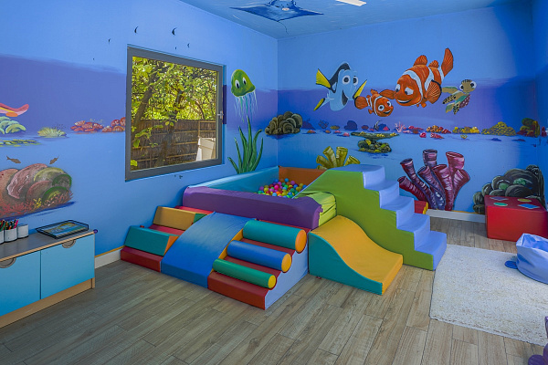 Kuredhivaru Resort and Spa (ex. Mӧvenpick)