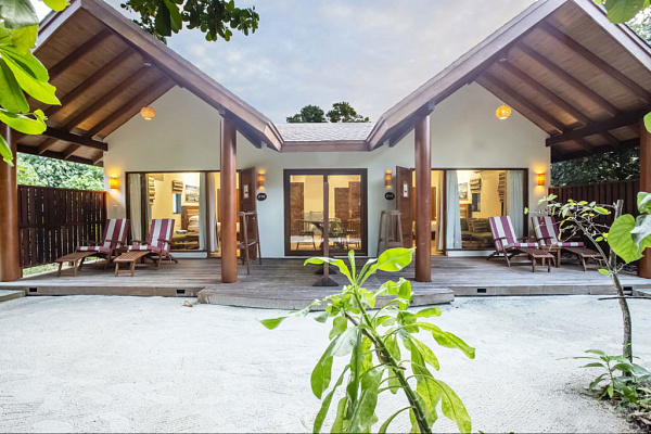 Reethi Faru Bio Resort  Reethi Faru Bio Resort