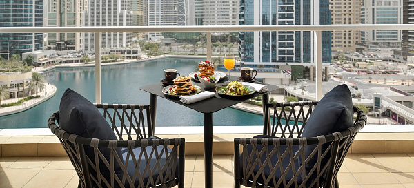 Movenpick Hotel Jumeirah Lakes Towers