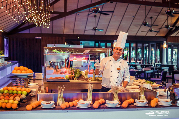 Lily Beach Resort & Spa at Huvahendhoo