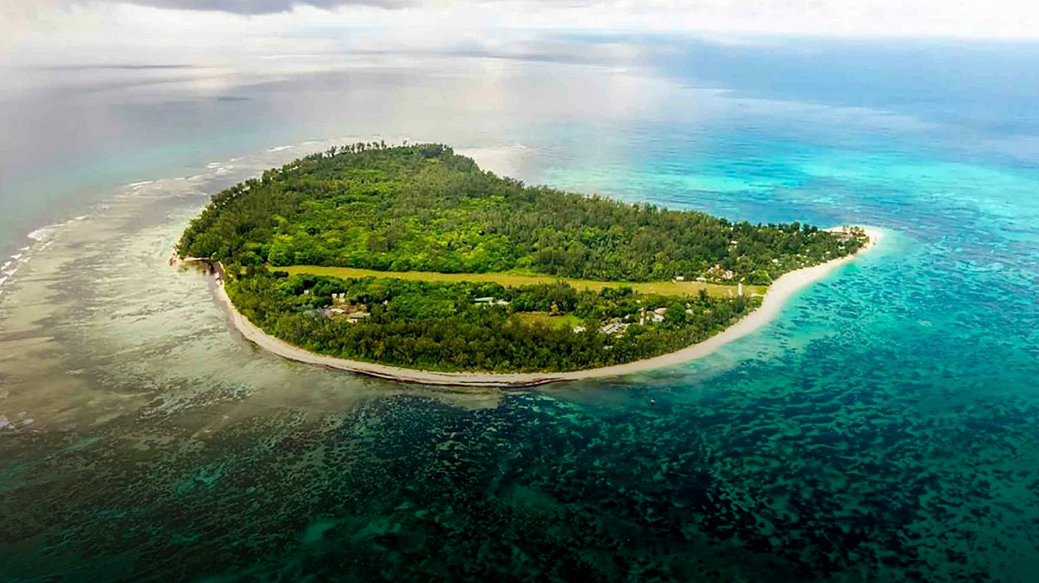 Denis Private Island (Denis) 