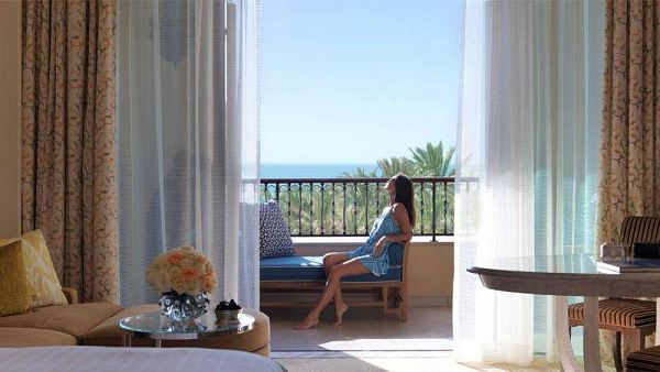 Four Seasons Resort Dubai at Jumeirah Beach Four Seasons Resort Dubai at Jumeirah Beach