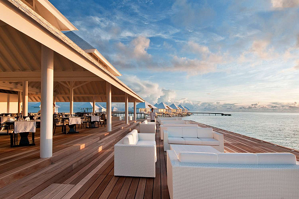 Diamonds Thudufushi Maldives