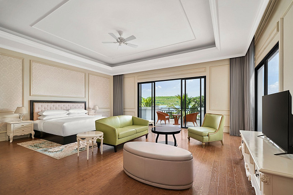 Nha Trang Marriott Resort & Spa, Hon Tre Island