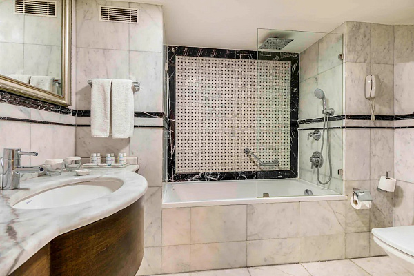 Levni Istanbul Hotel Handwritten Collection